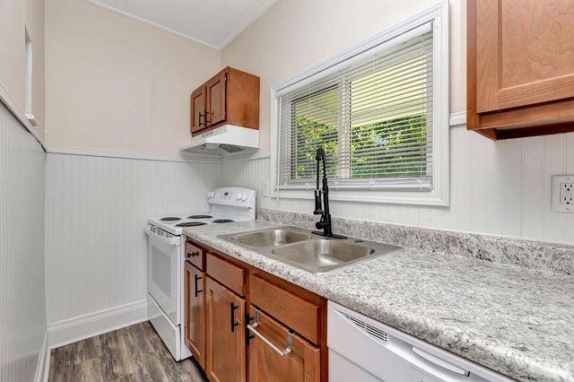 5659 Bramble Avenue, Cincinnati, OH 45227