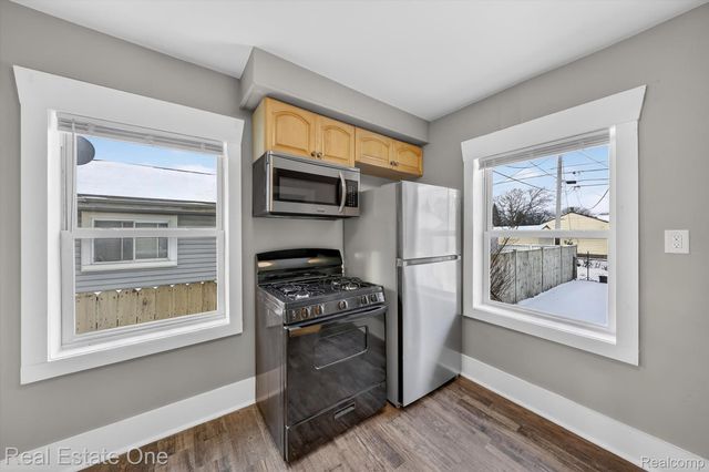 1470 Ferris Avenue, Lincoln Park, MI 48146