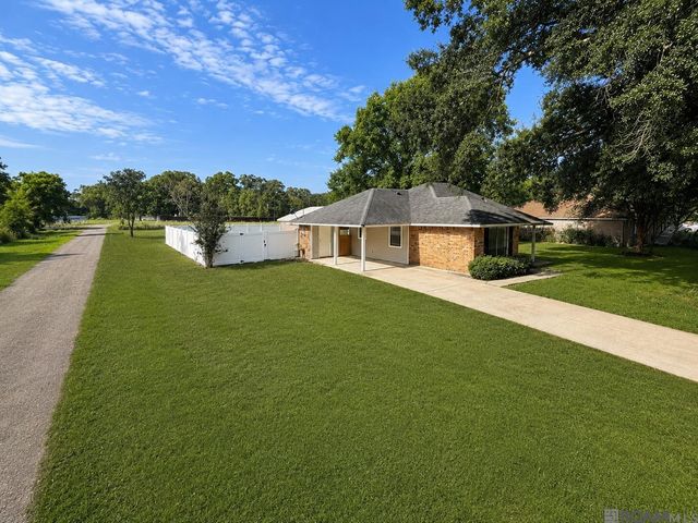 14378 Carrol Ave, Walker, LA 70785