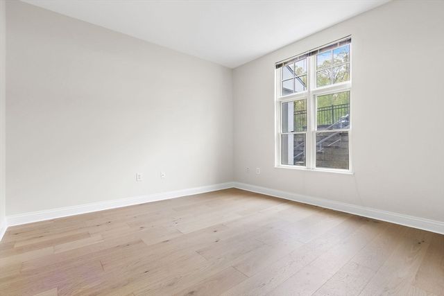 501 Commerce Dr 2105, Braintree, MA 02184