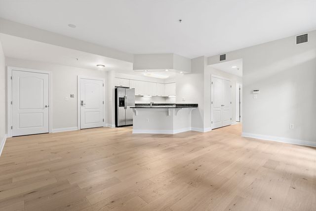 501 Commerce Dr 2105, Braintree, MA 02184