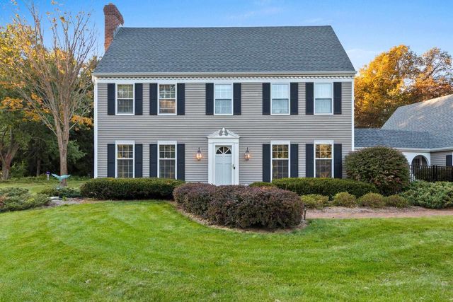 21 CRESTVIEW DRIVE, Hortonville, WI 54944