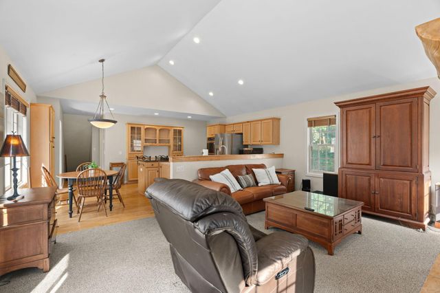 3213 County Road 101 S, Minnetonka, MN 55391