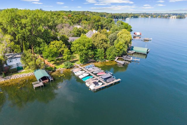 3213 County Road 101 S, Minnetonka, MN 55391
