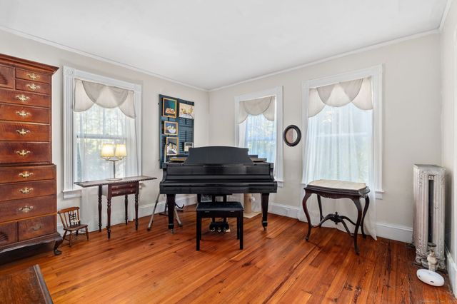 209 Main Street, Hampton, CT 06247