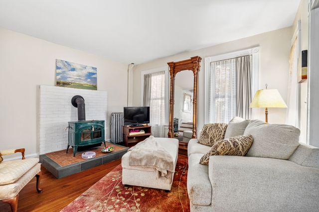 209 Main Street, Hampton, CT 06247