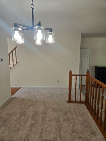 3 WAGON WHEEL DR, Sicklerville, NJ 08081