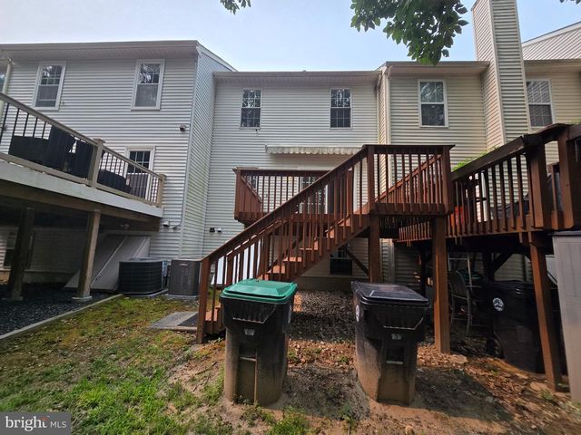 3 WAGON WHEEL DR, Sicklerville, NJ 08081