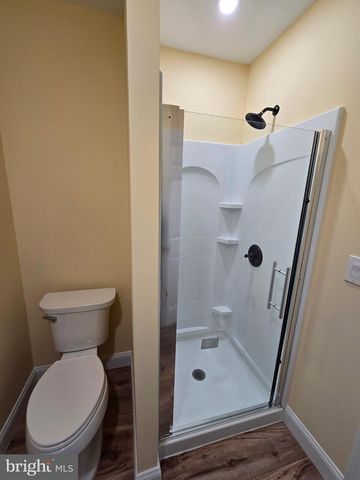 3 WAGON WHEEL DR, Sicklerville, NJ 08081