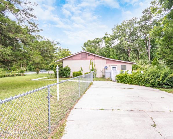 1165 5TH Street, Macclenny, FL 32063