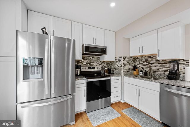15226 WENTWOOD LN, Woodbridge, VA 22191