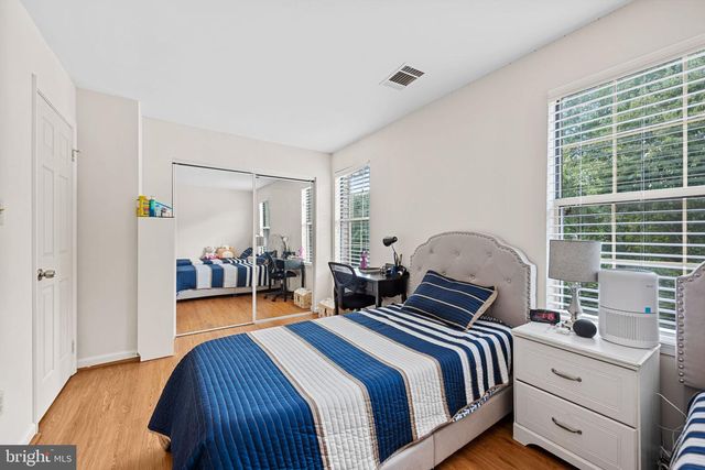 15226 WENTWOOD LN, Woodbridge, VA 22191