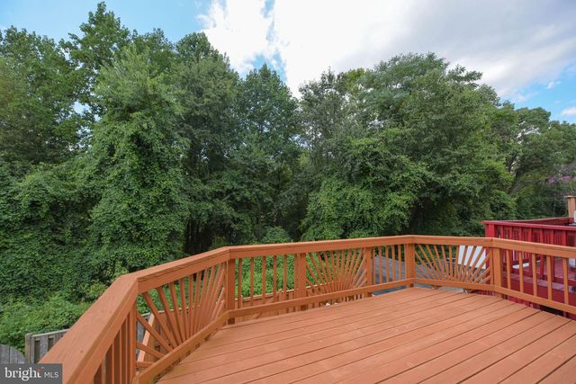 15226 WENTWOOD LN, Woodbridge, VA 22191