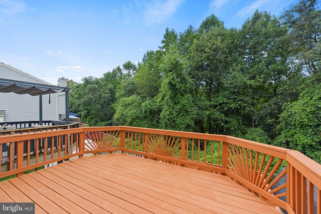 15226 WENTWOOD LN, Woodbridge, VA 22191