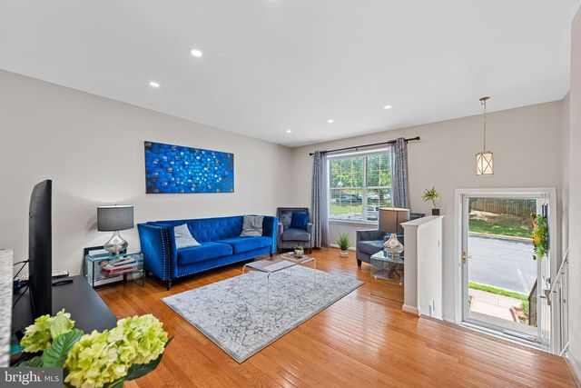 15226 WENTWOOD LN, Woodbridge, VA 22191