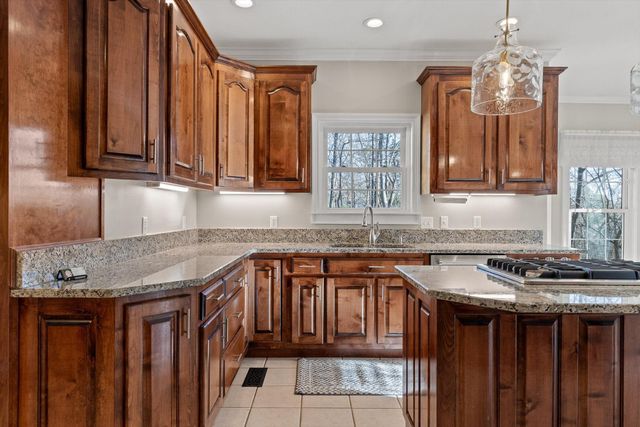 895 Ross Hollow Road, Ringgold, GA 30736