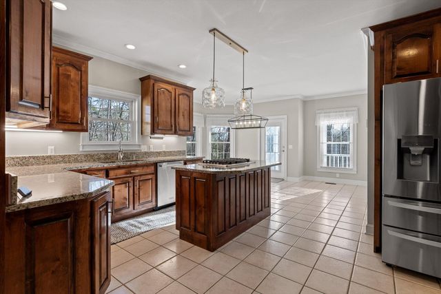 895 Ross Hollow Road, Ringgold, GA 30736