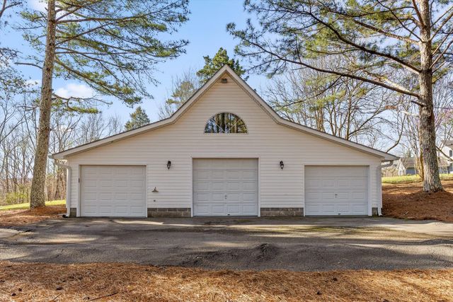 895 Ross Hollow Road, Ringgold, GA 30736