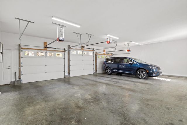 895 Ross Hollow Road, Ringgold, GA 30736