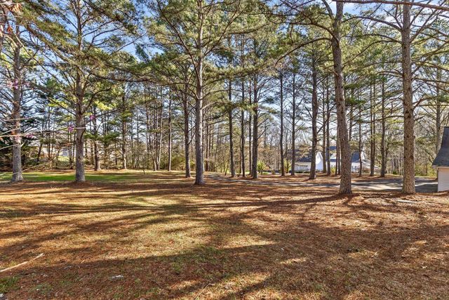 895 Ross Hollow Road, Ringgold, GA 30736