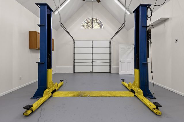 895 Ross Hollow Road, Ringgold, GA 30736