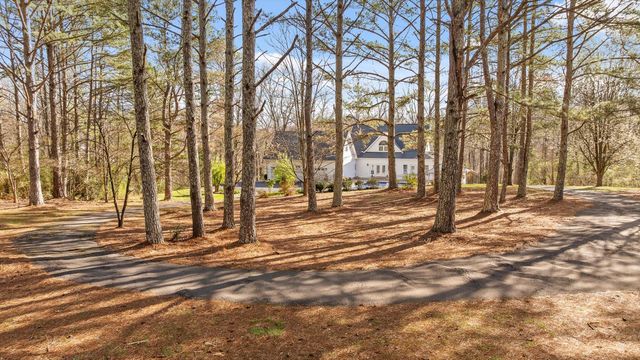 895 Ross Hollow Road, Ringgold, GA 30736