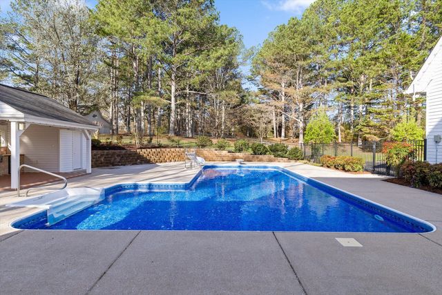 895 Ross Hollow Road, Ringgold, GA 30736