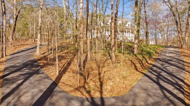 895 Ross Hollow Road, Ringgold, GA 30736