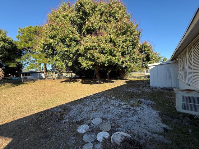 738 SW Ravenswood Lane, Port St. Lucie, Port St Lucie, FL 34983