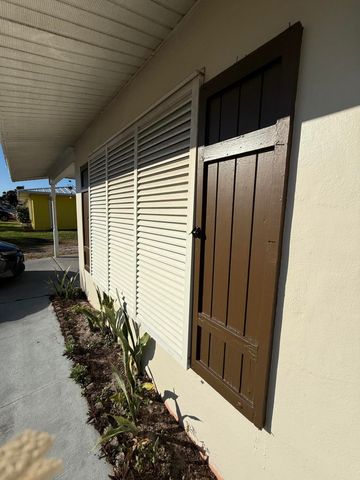 738 SW Ravenswood Lane, Port St. Lucie, Port St Lucie, FL 34983