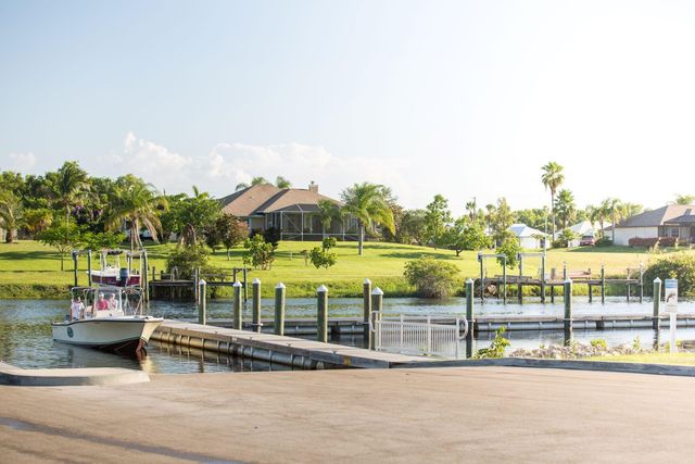 738 SW Ravenswood Lane, Port St. Lucie, Port St Lucie, FL 34983