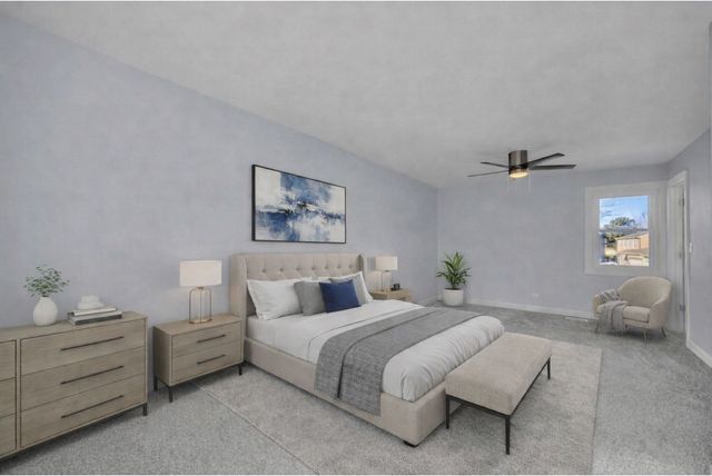 813 Kansas Street, Carol Stream, IL 60188