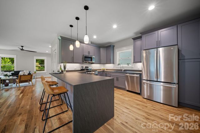 89 Glendale Avenue, Asheville, NC 28803