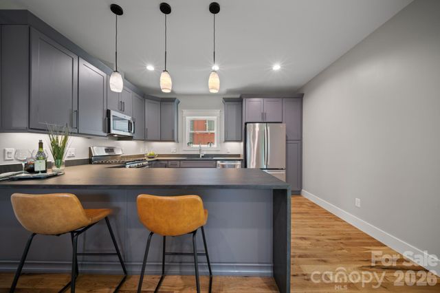 89 Glendale Avenue, Asheville, NC 28803