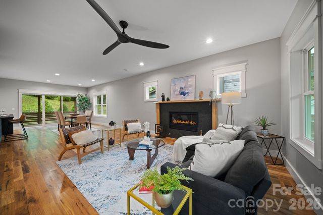 89 Glendale Avenue, Asheville, NC 28803