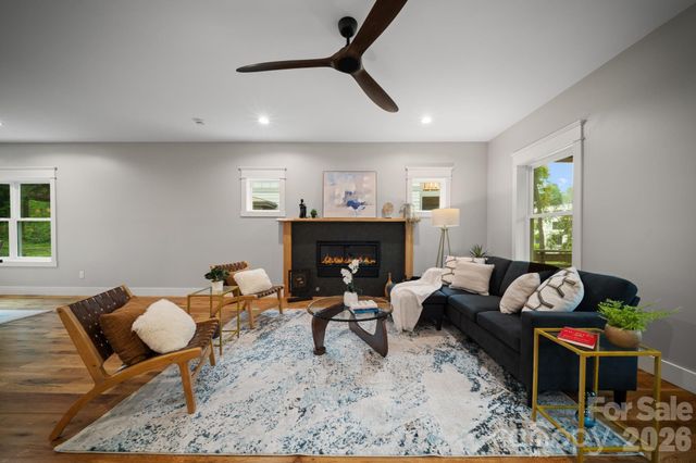 89 Glendale Avenue, Asheville, NC 28803