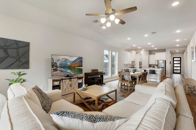 42208 Cubierto Trace, Magnolia, TX 77354