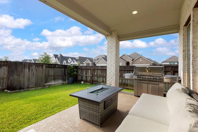 42208 Cubierto Trace, Magnolia, TX 77354