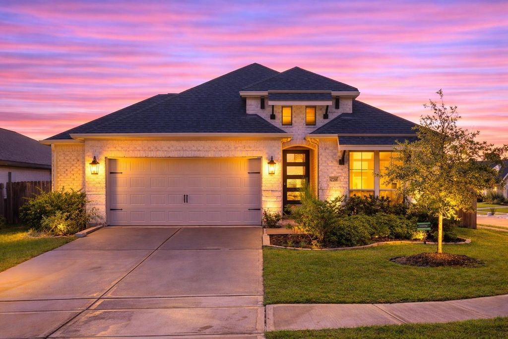 42208 Cubierto Trace, Magnolia, TX 77354