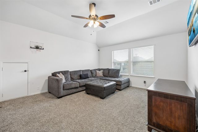 909 Sedona Street, Little Elm, TX 75068