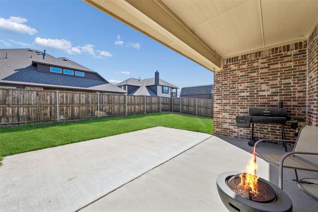 909 Sedona Street, Little Elm, TX 75068