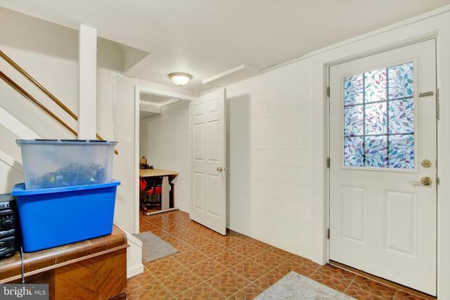 13 FIELDCREST DR, Littlestown, PA 17340