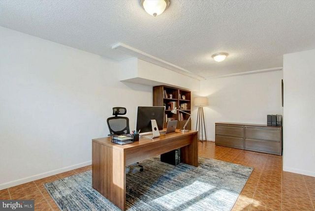 13 FIELDCREST DR, Littlestown, PA 17340