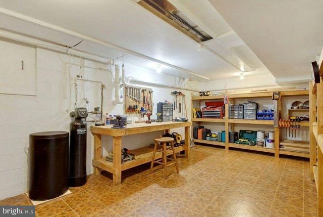 13 FIELDCREST DR, Littlestown, PA 17340