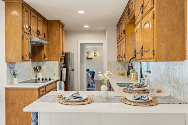201 E 3rd Street, Weatherford, TX 76086