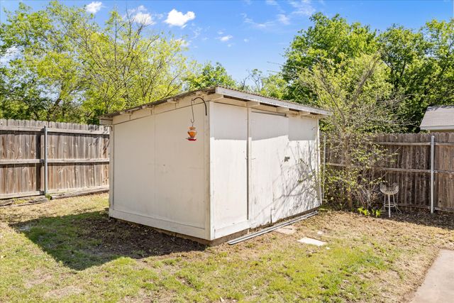 201 E 3rd Street, Weatherford, TX 76086