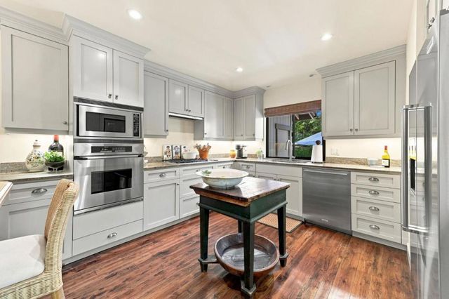1252 Sharon Park Drive, Menlo Park, CA 94025
