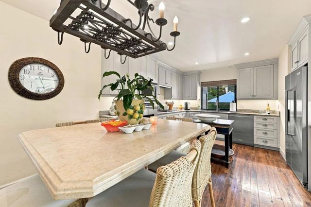 1252 Sharon Park Drive, Menlo Park, CA 94025