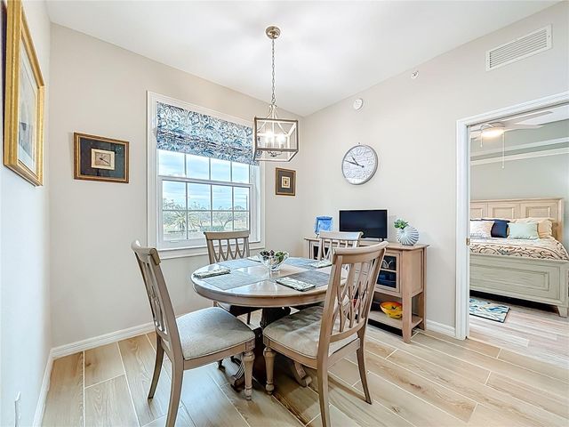 960 COOPER STREET 203, Venice, FL 34285