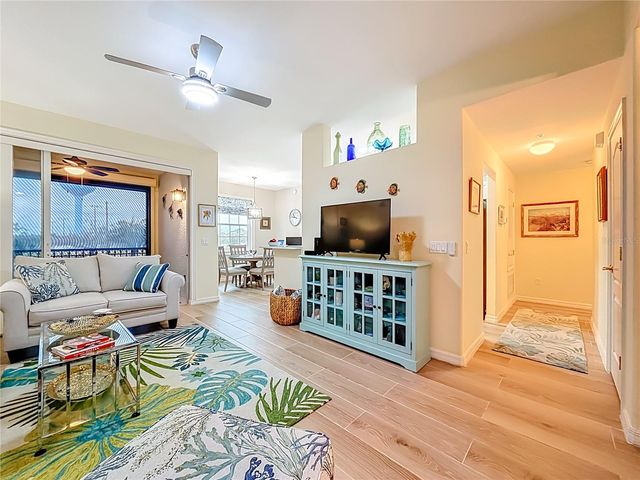 960 COOPER STREET 203, Venice, FL 34285